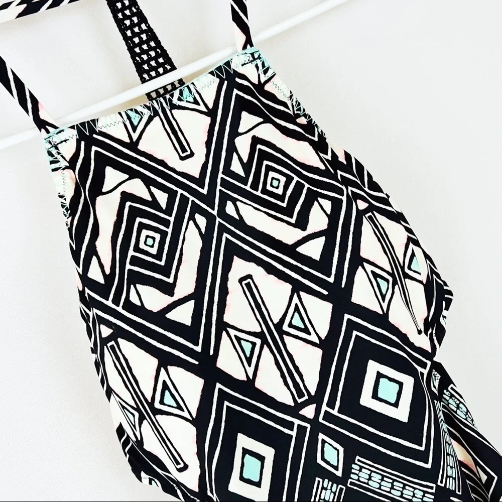 Victoria’s Secret Tribal Geometric One Piece‎ Swim
